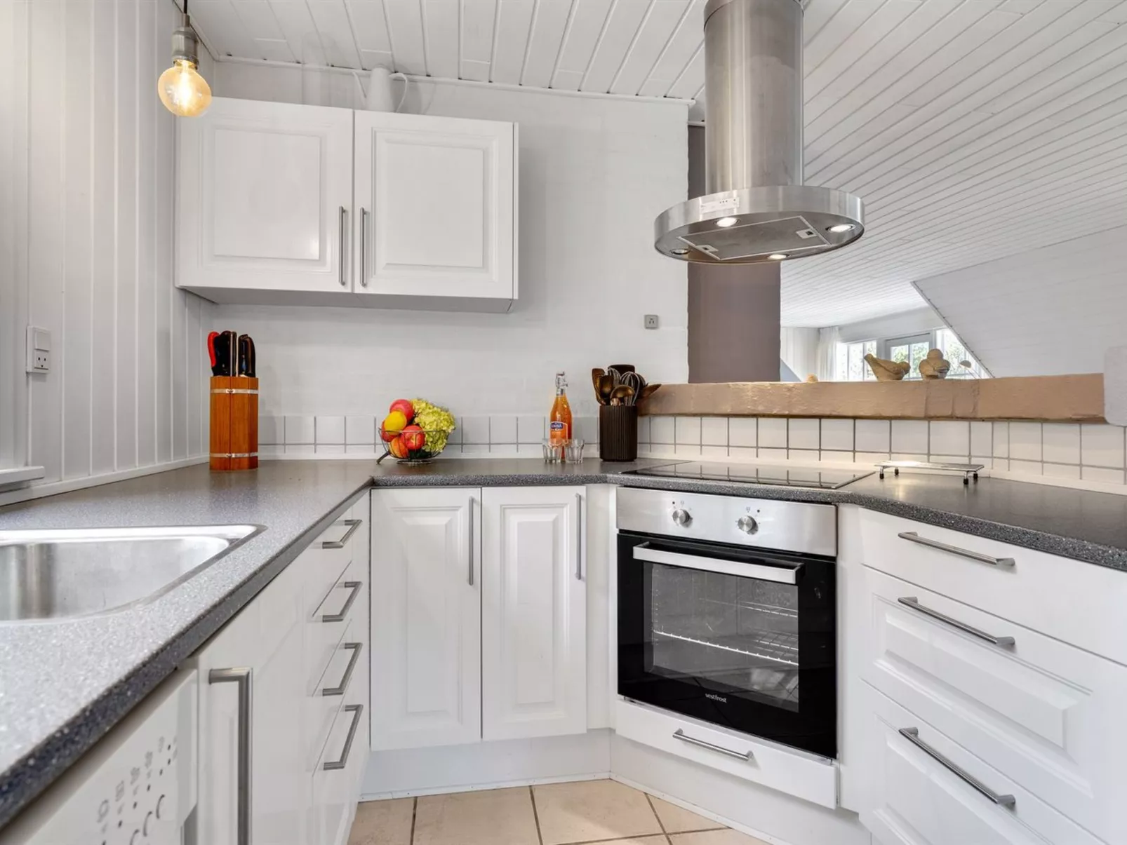 "Alwina" - 2.5km from the sea-Dedans