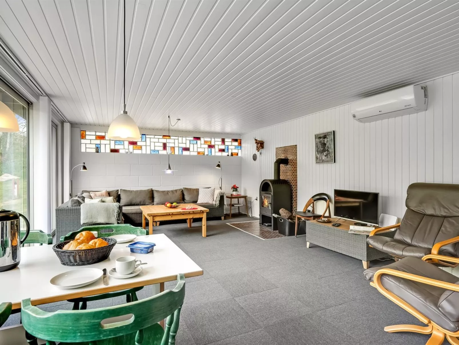 "Dwerg" - 300m to the fjord-Dedans