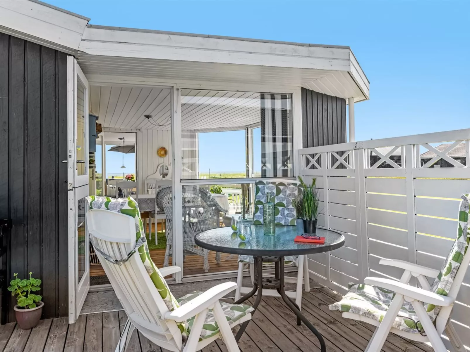 "Reima" - 50m from the sea-Outside