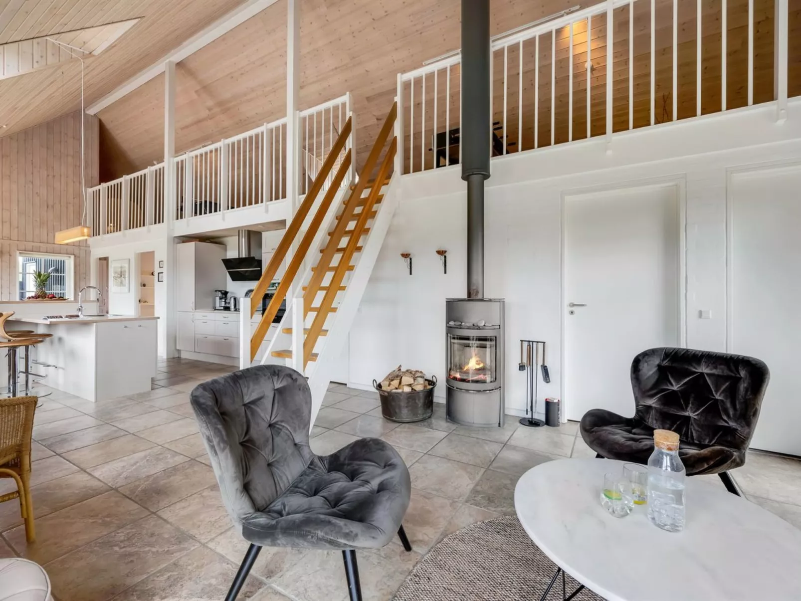 "Helmi" - 1.5km from the sea-Inside