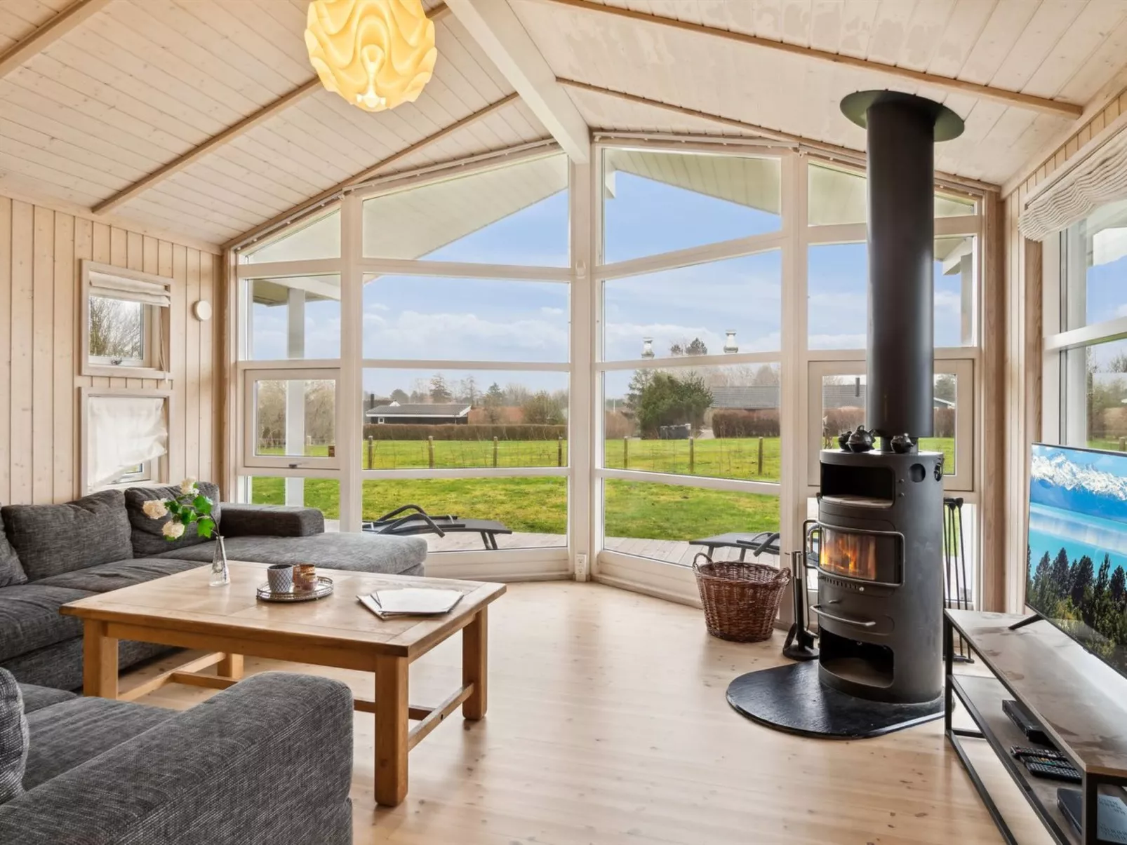 "Ilsi" - 275m from the sea-Inside