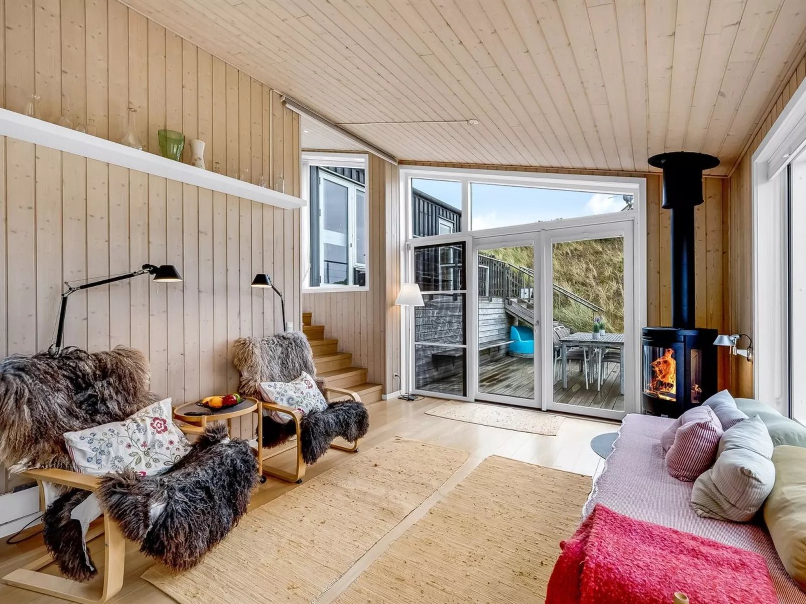 "Paaske" -  from the sea-Dedans