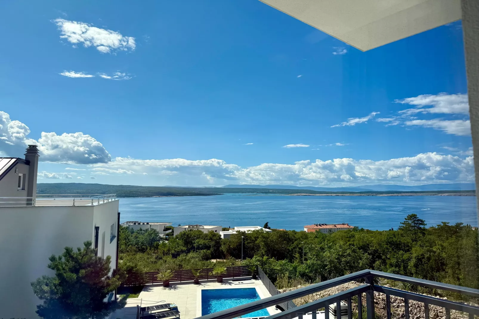 Villa V-View in summer