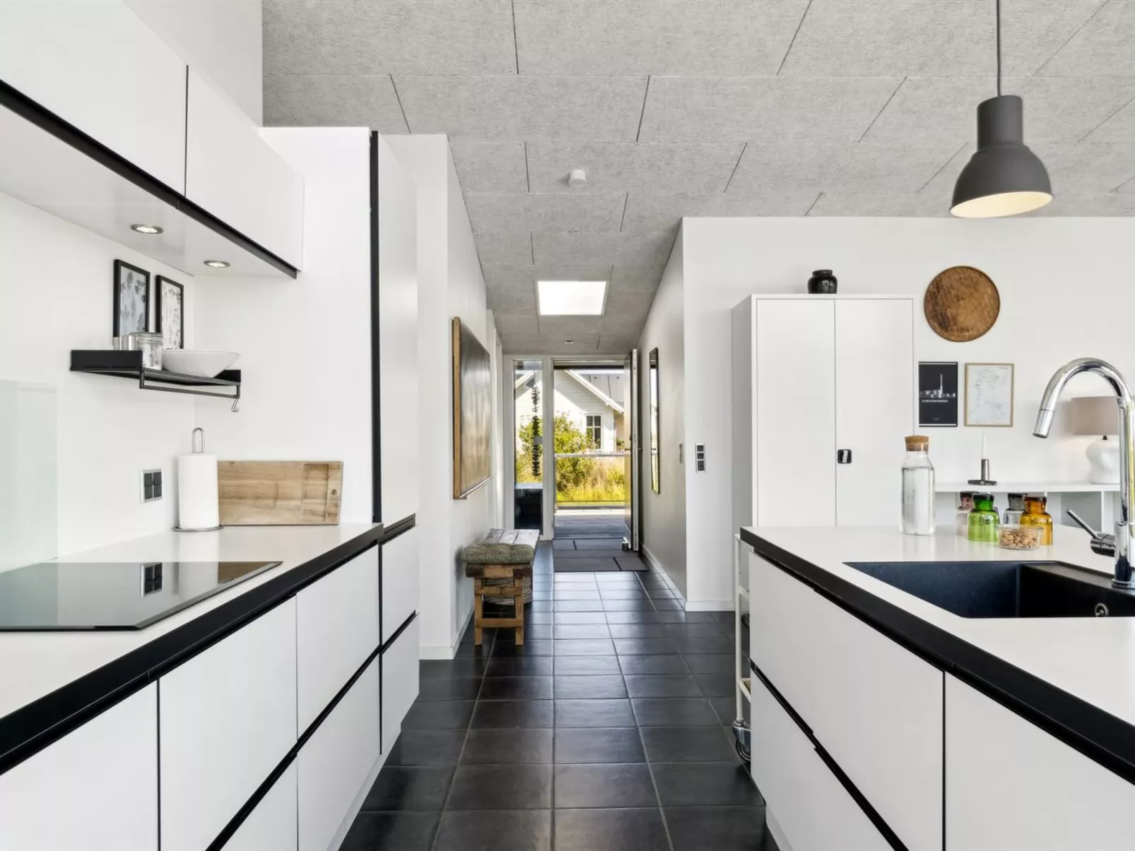 "Bæver" - 200m from the sea-Drinnen