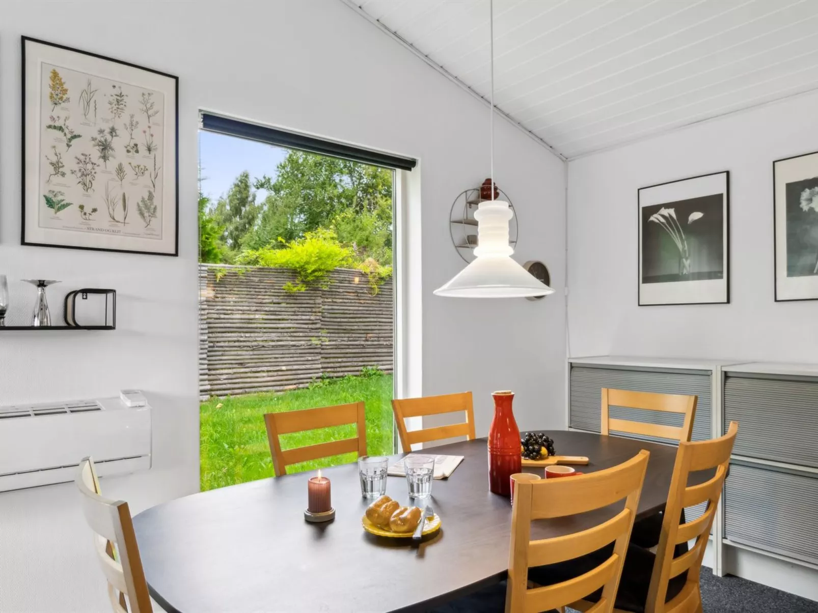 "Franke" - 2.1km to the fjord-Drinnen