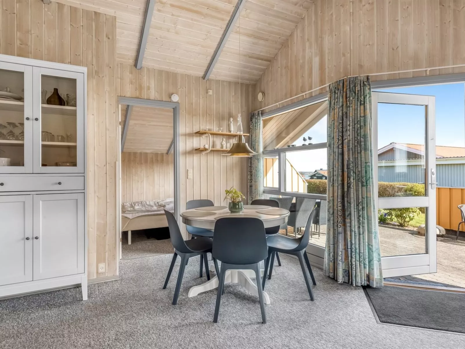 "Halla" - 250m from the sea-Inside