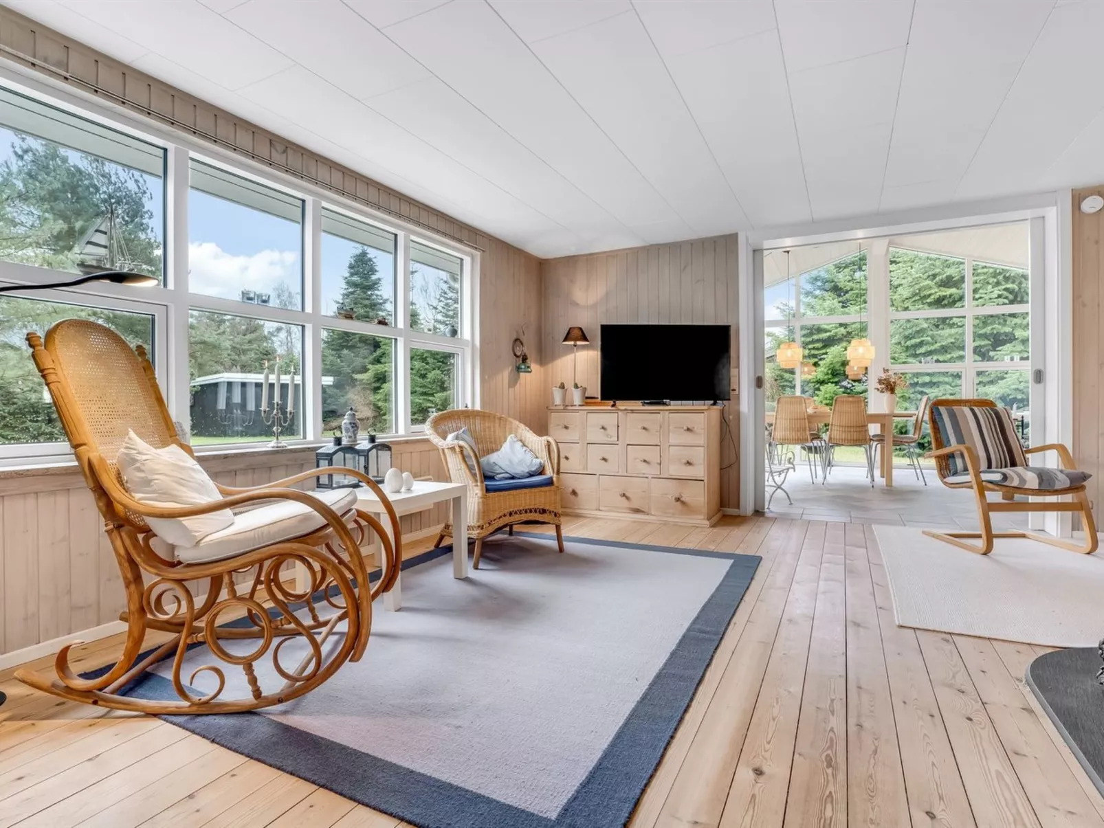 "Oddi" - 500m from the sea-Inside