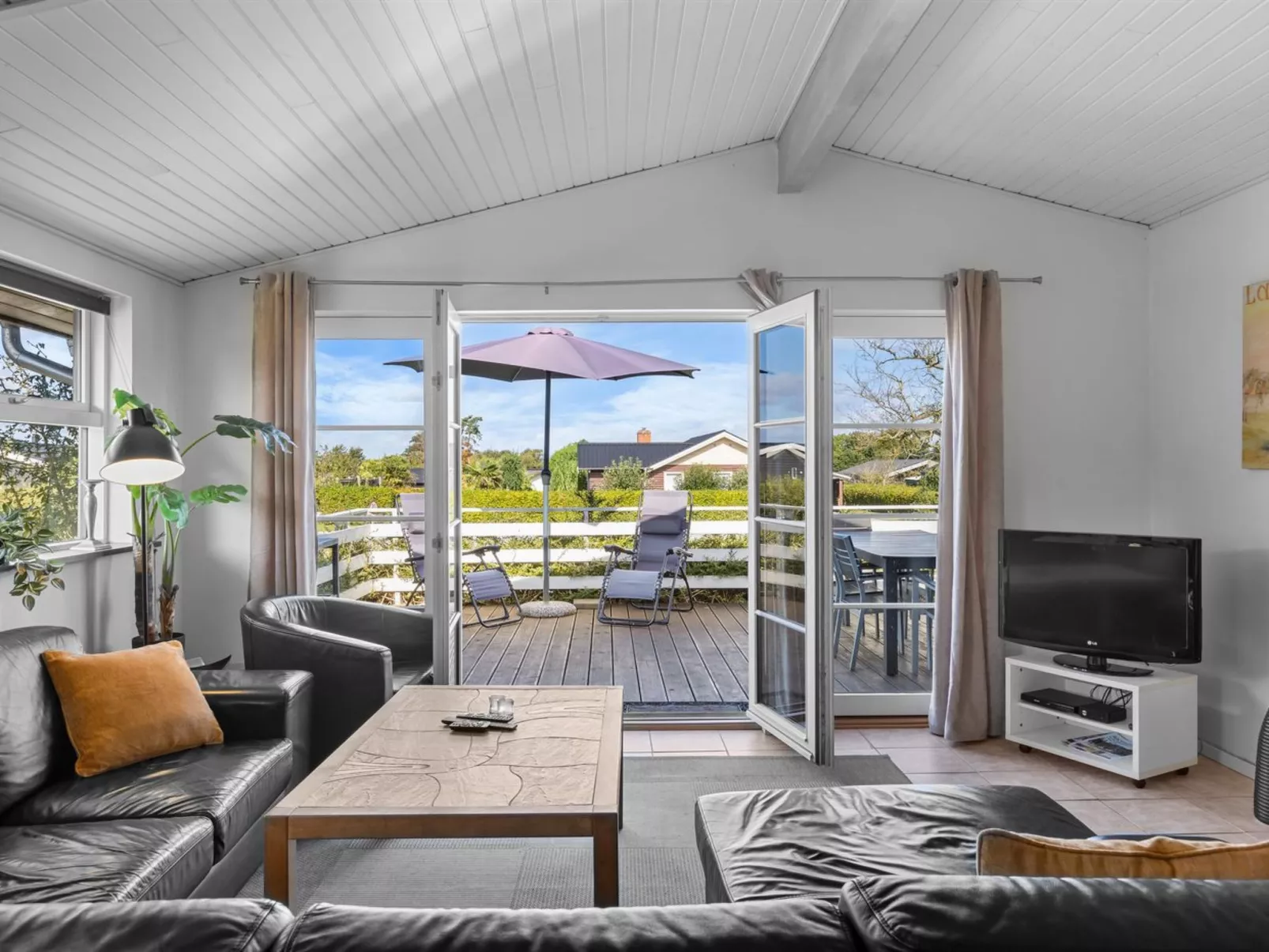 "Maylin" - 350m from the sea-Inside