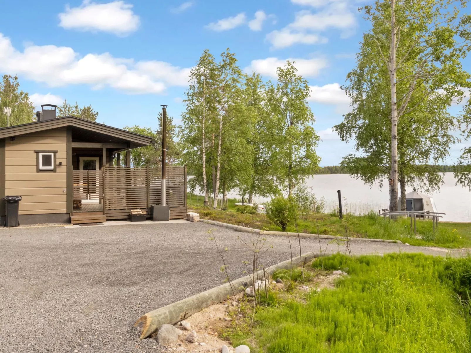 Lystikämän elämys-Inside