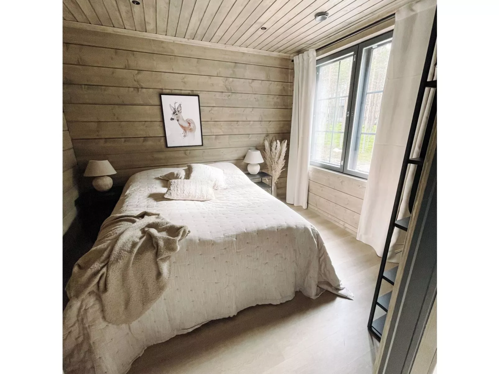 Willa levi west b-Dedans