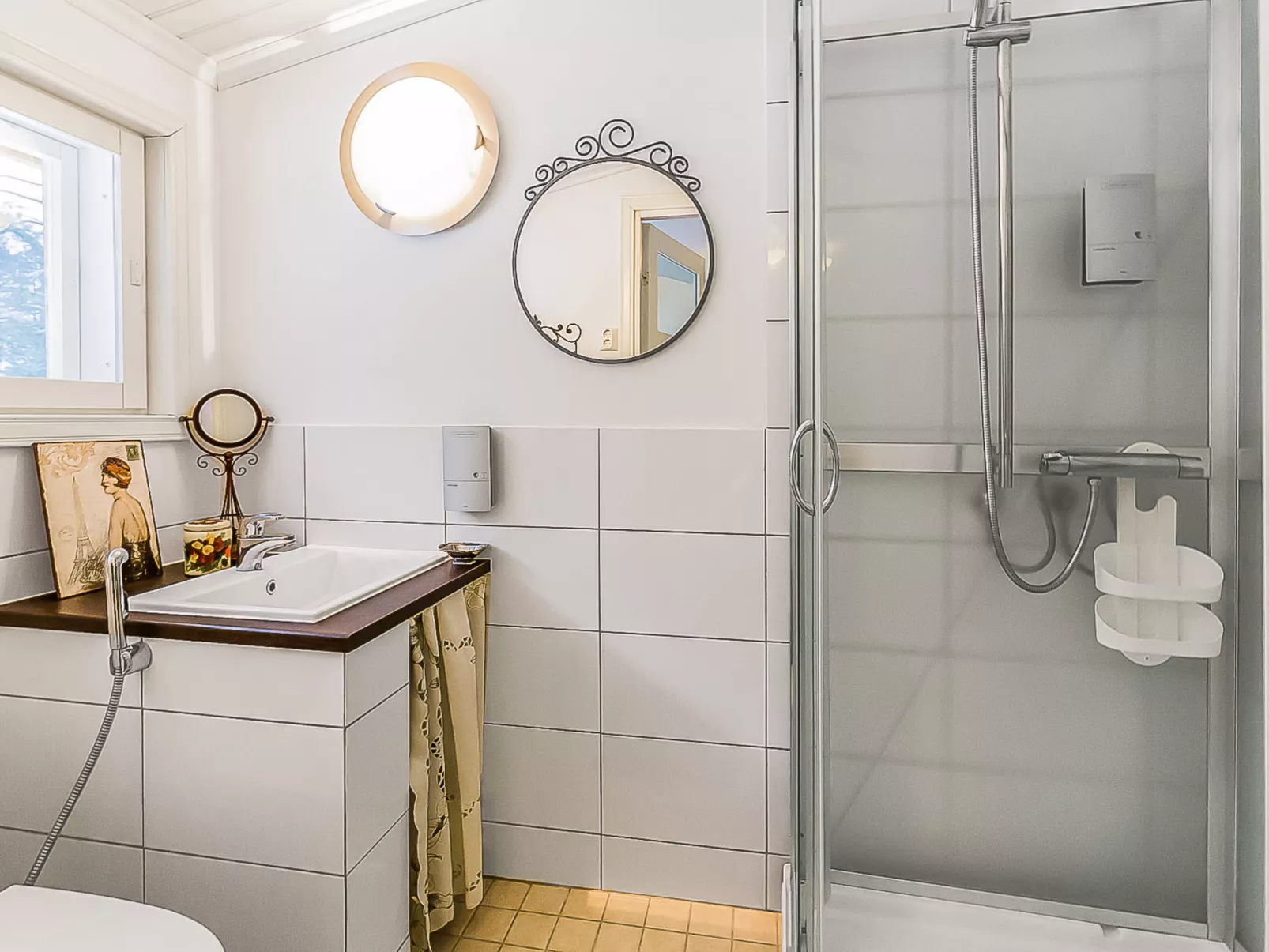 Päätalo, mökkilomat ja perhejuhlat-Dedans