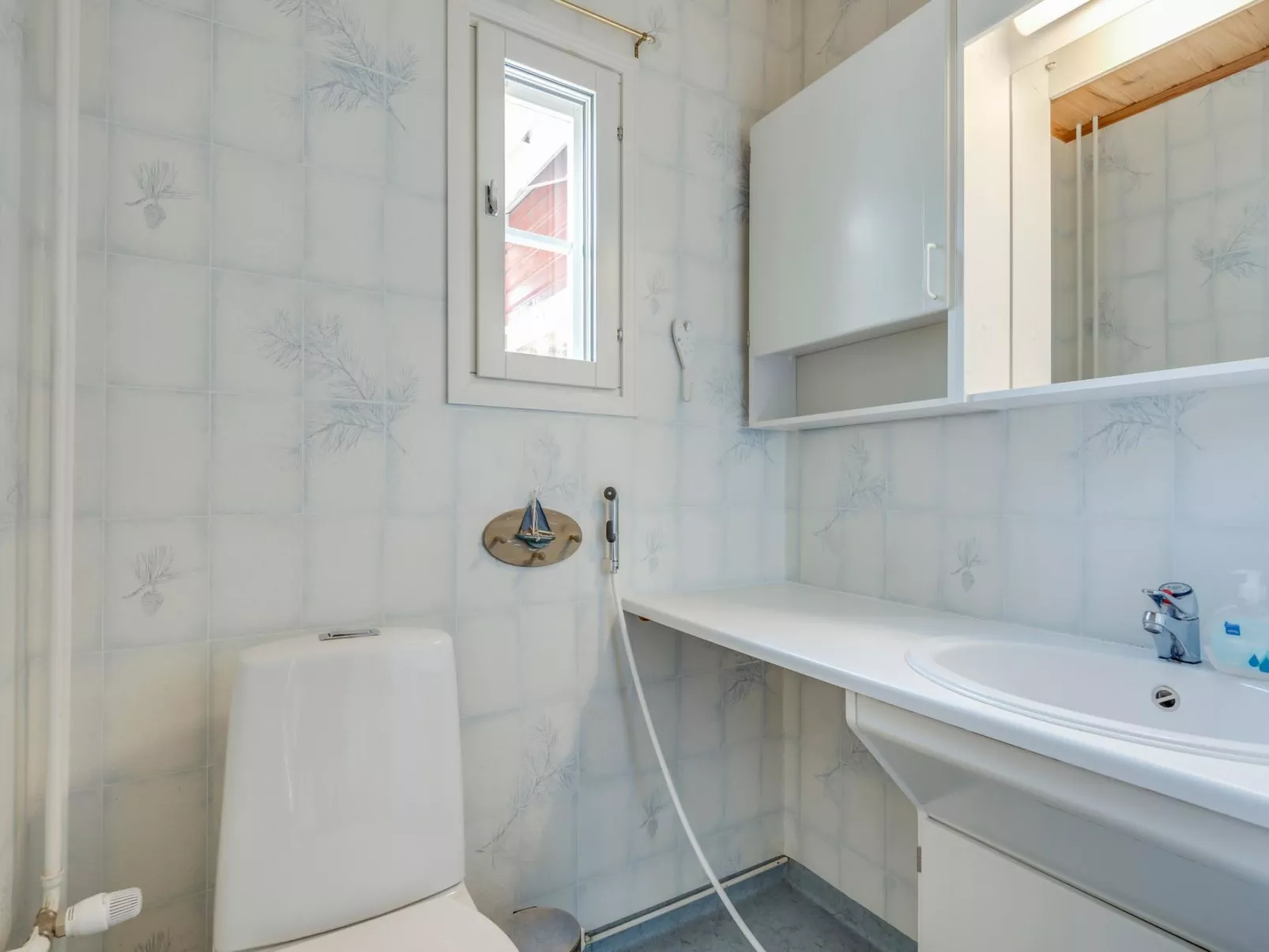 Villa pääsky-Drinnen