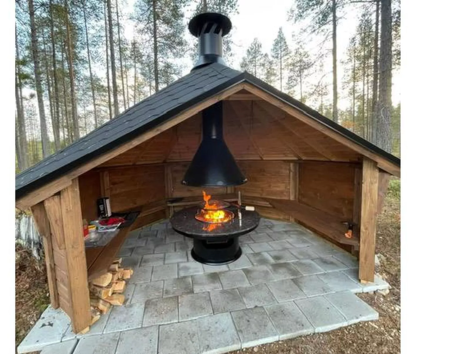 Kiehtäjän virta-Inside