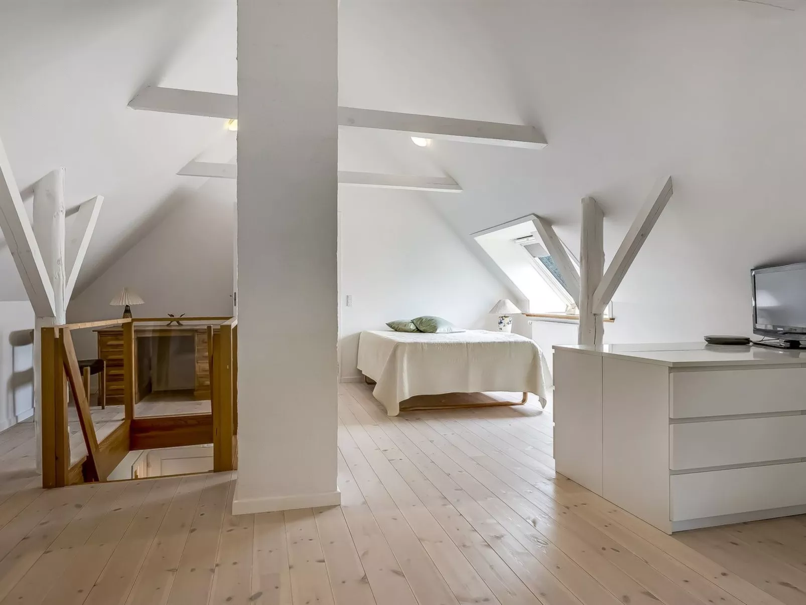 "Constance" - 23km from the sea-Inside