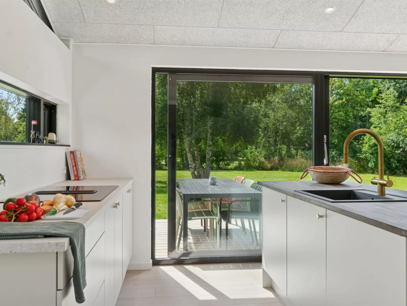 "Herulf" - 450m from the sea-Inside