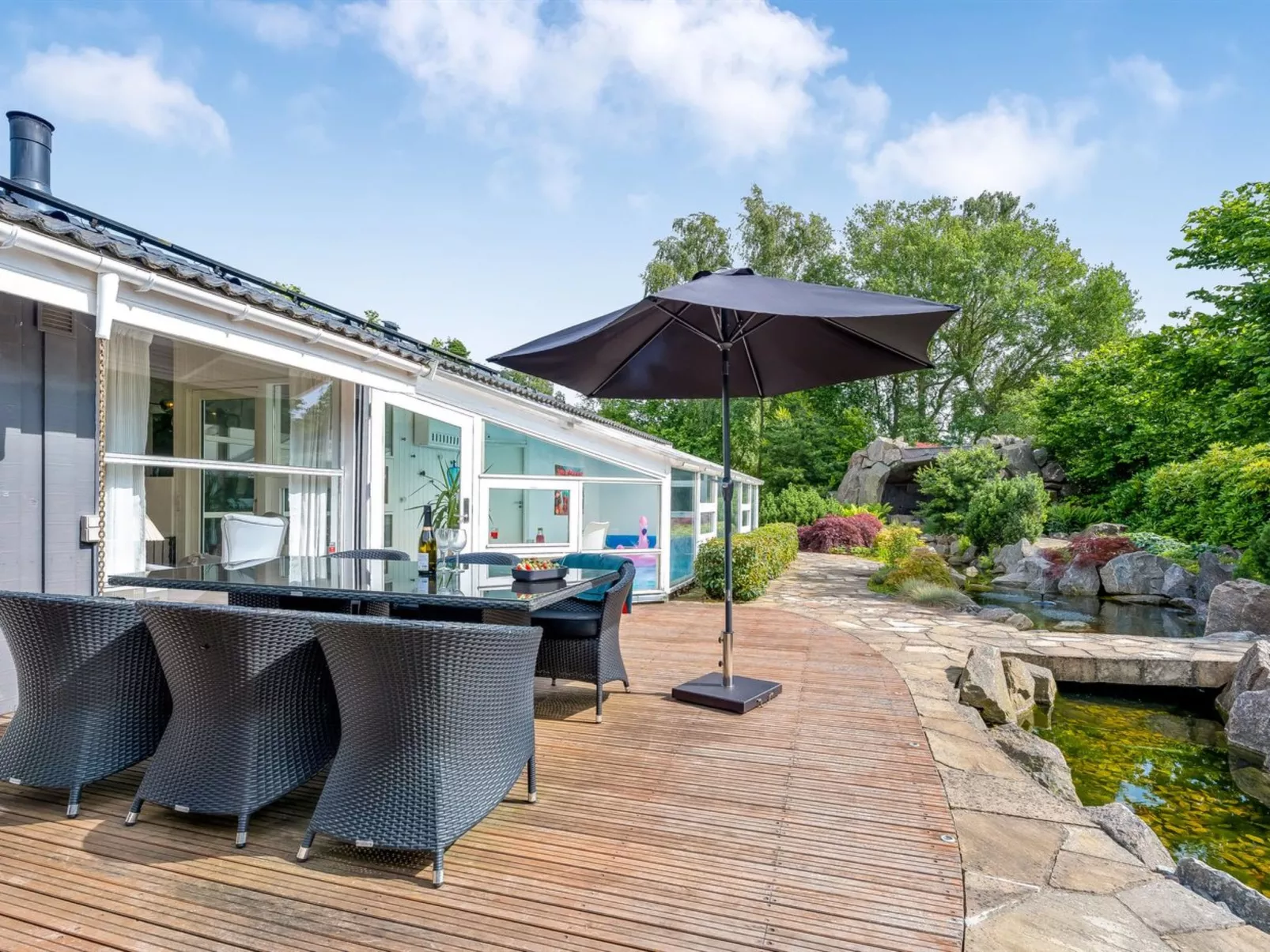 "Ellie" - 700m from the sea-Outside