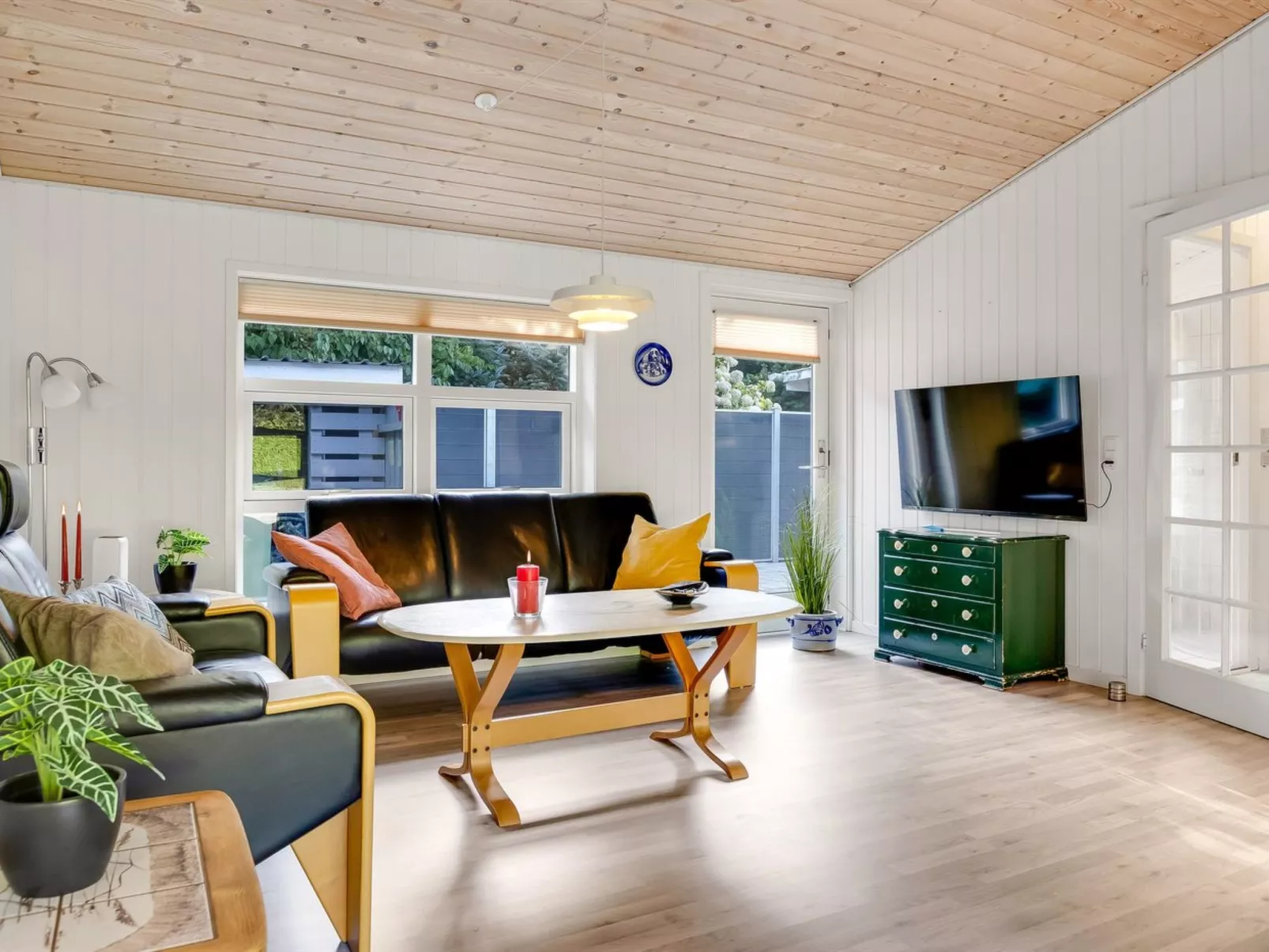 "Dorethea" - 30km from the sea-Dedans