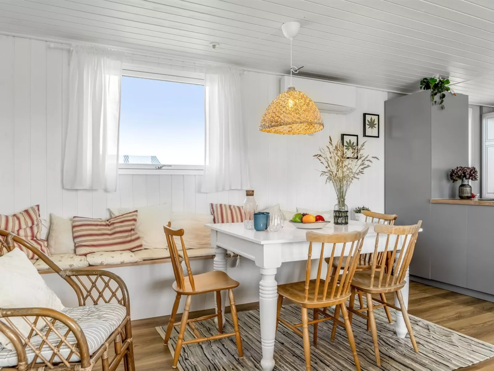 "Leonard" - 130m from the sea-Dedans