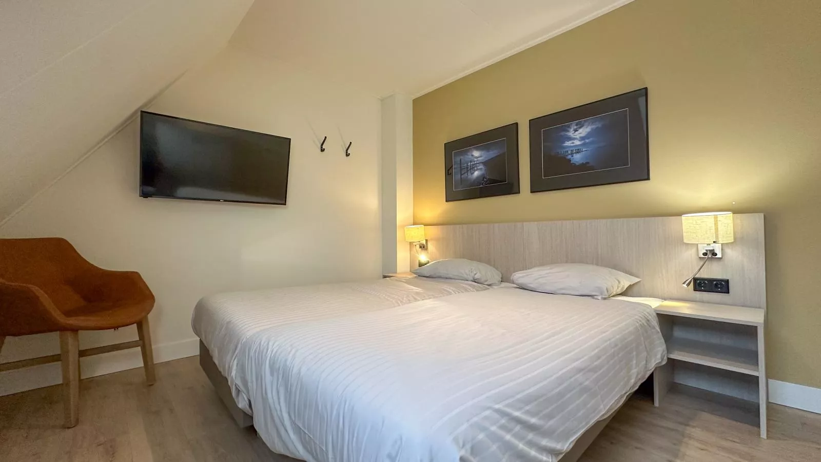 Happy Beach 48-Bedroom