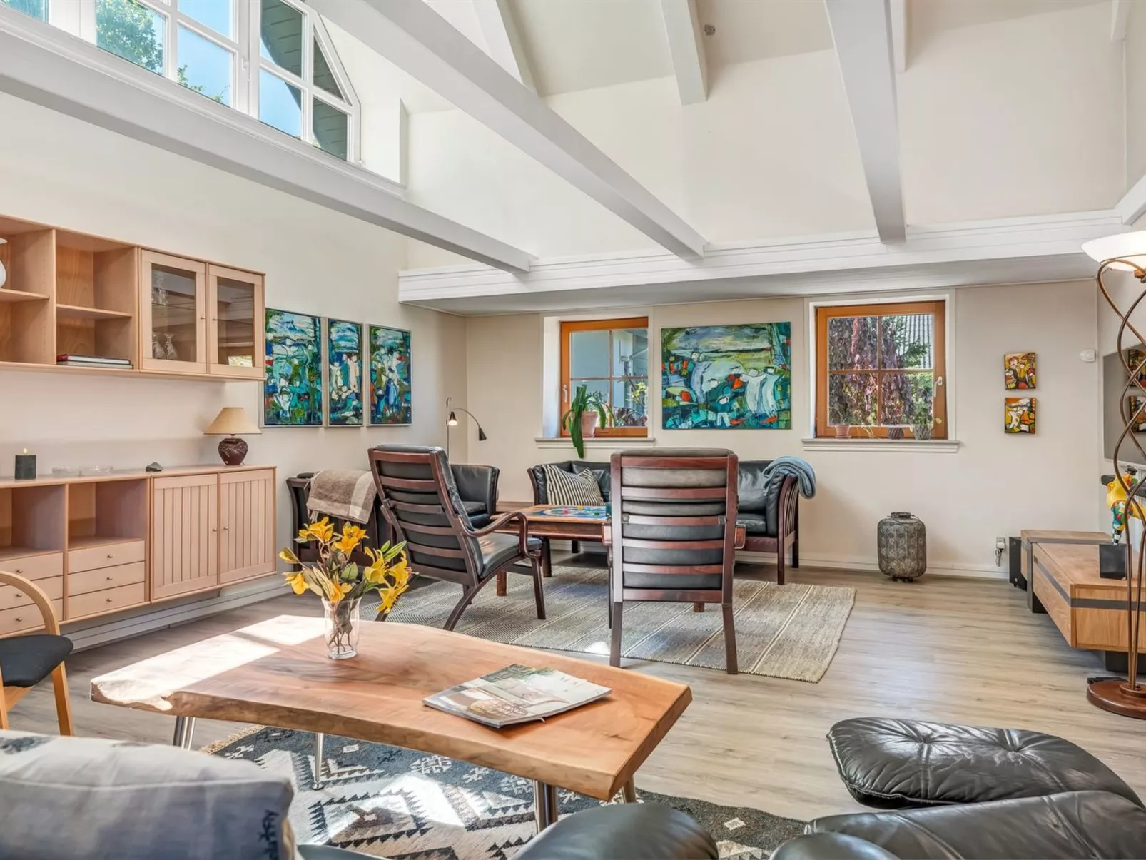 "Elia" - 5km to the fjord-Dedans