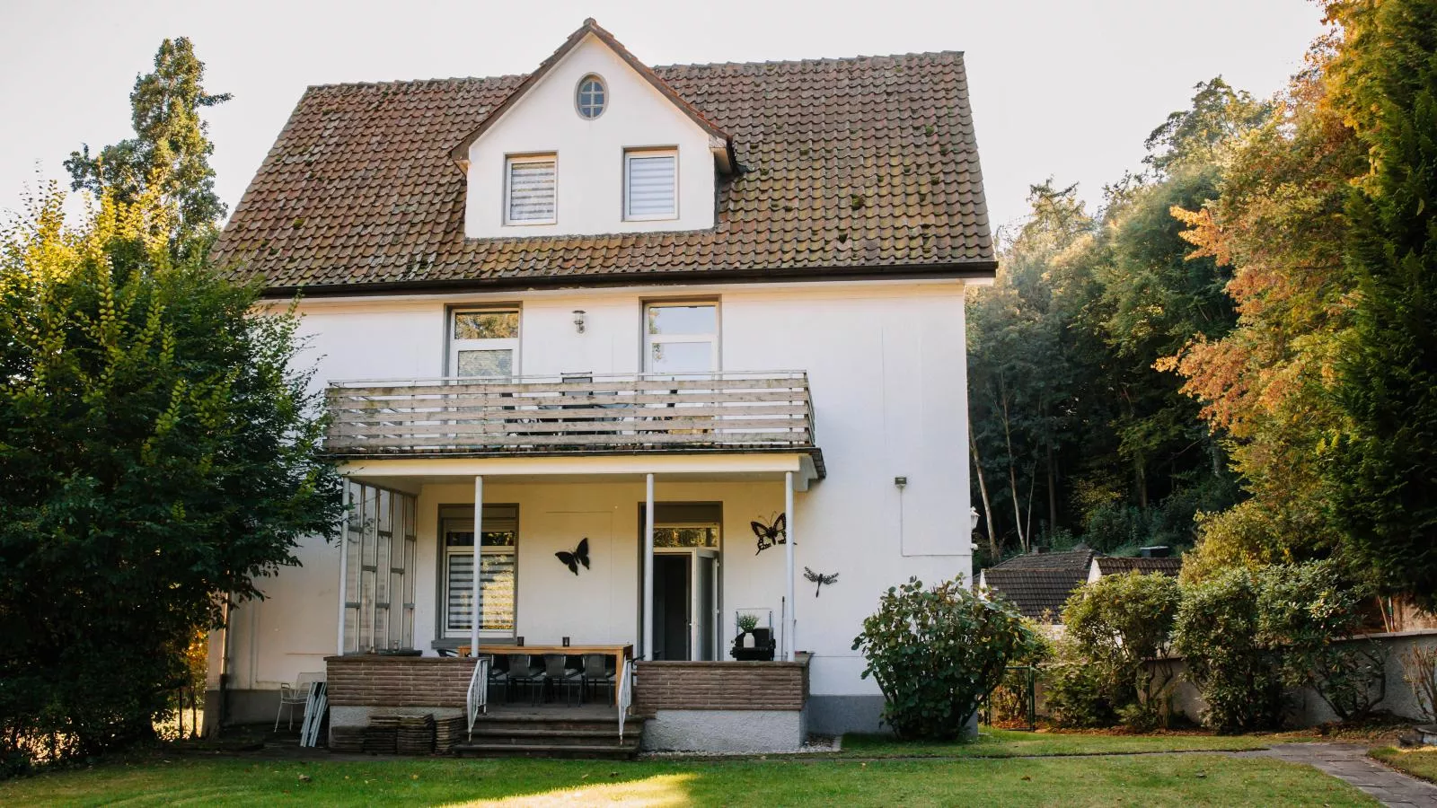 Hubertus II-Exterior in summer