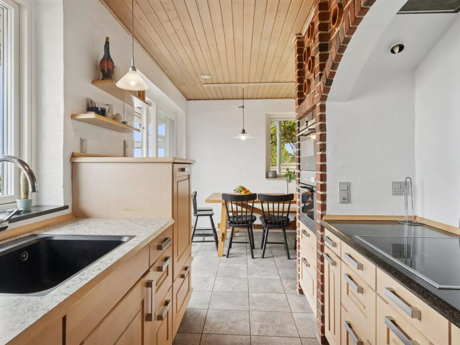 "Dzavid" - 50m from the sea-Inside