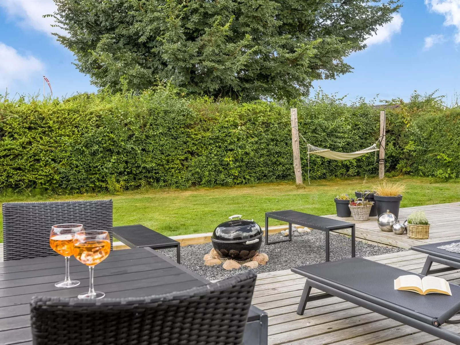 "Adia" - 500m from the sea-Draußen