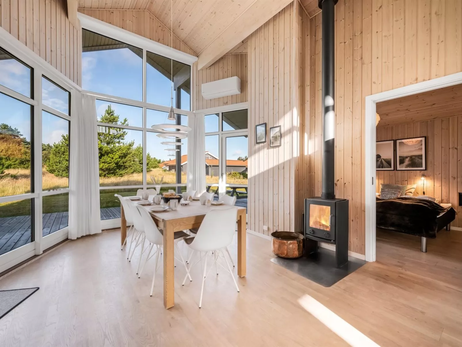 "Kanerva" -  from the sea-Inside