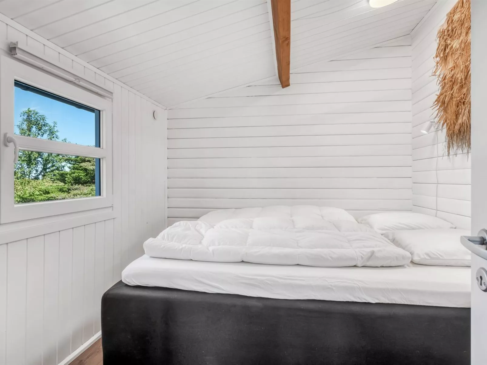 "Berner" - 500m to the fjord-Inside