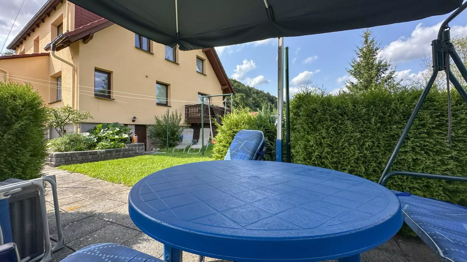 Am Tennelberg-Gardens in summer