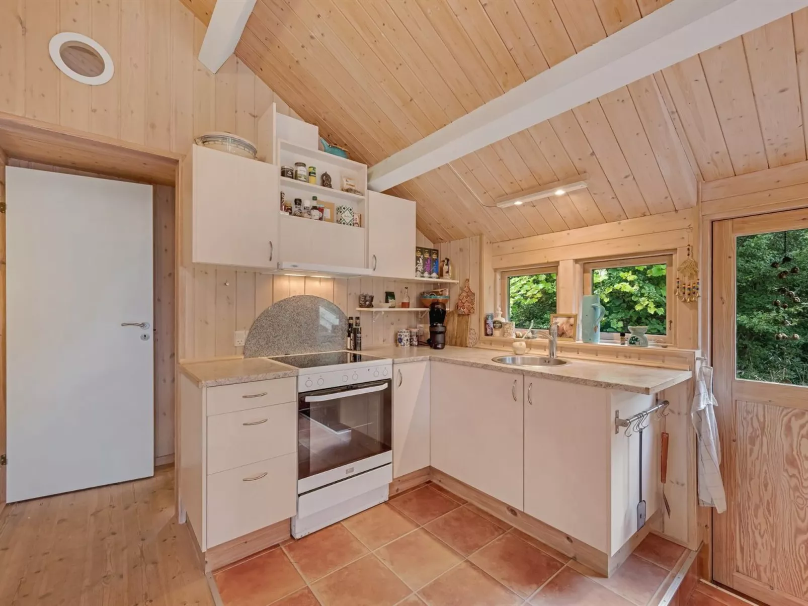 "Elea" - 450m to the fjord-Dedans