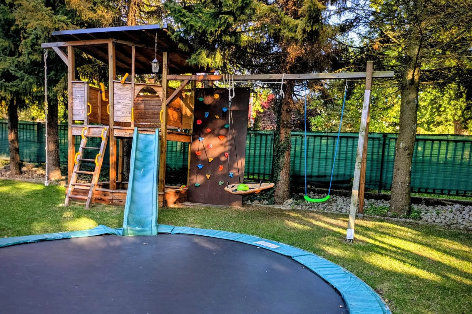 Apartament 8-osobowy na Portowej Kołobrzeg-Jardins en été