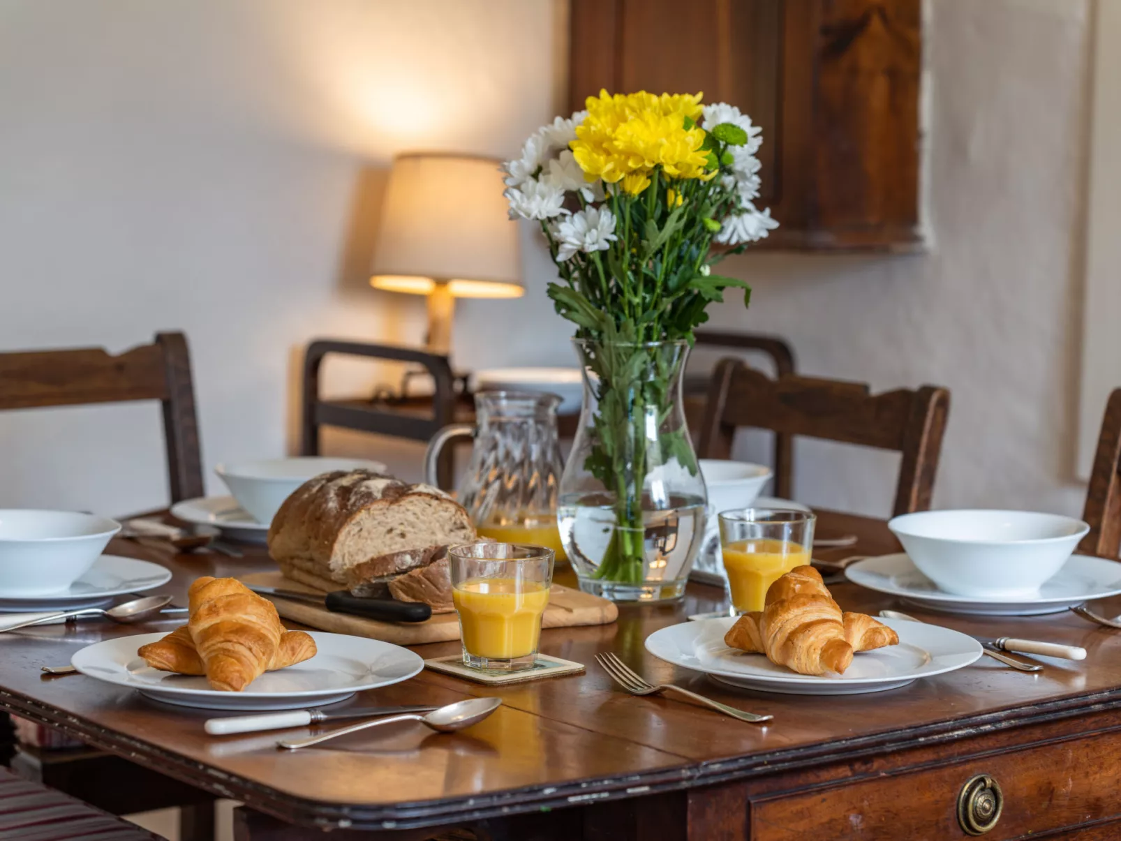 Valley Cottage-Dedans