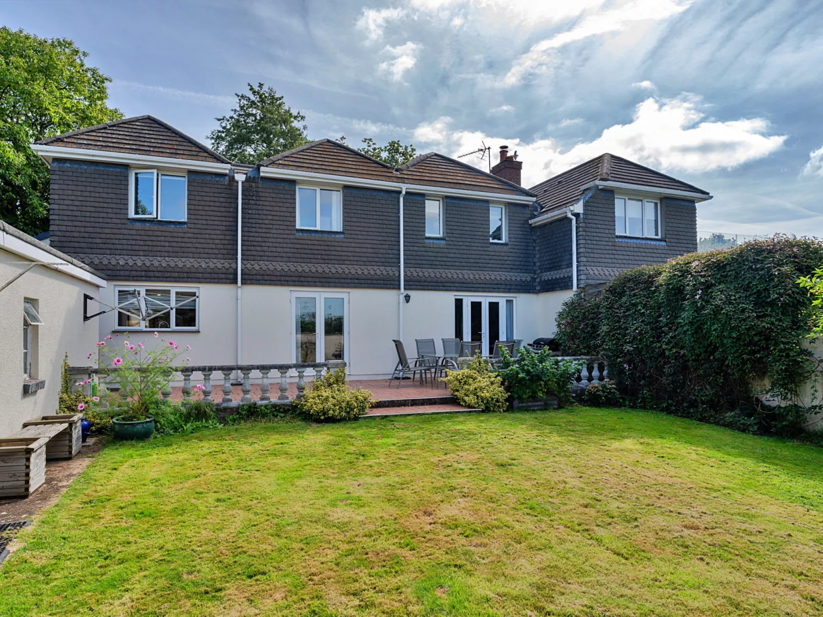 Gratton House-Outside