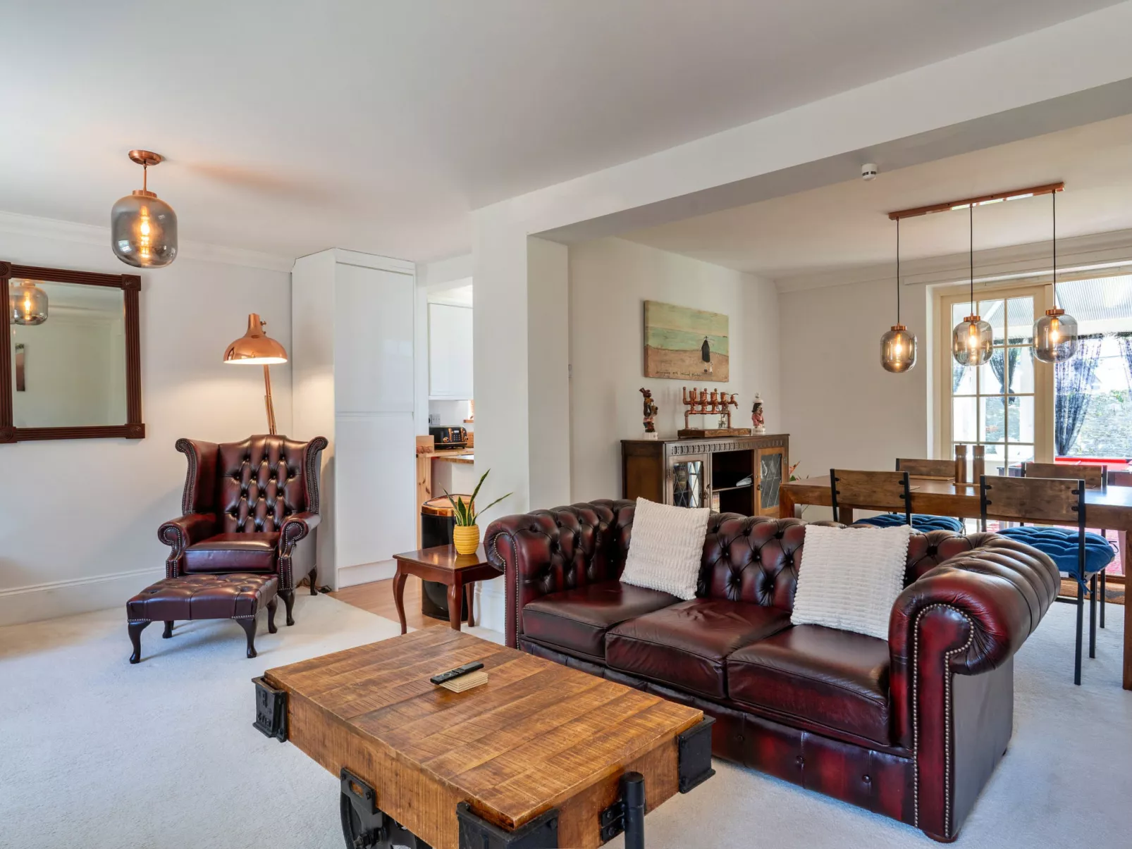 Nicely Tucked Away Cottage-Inside