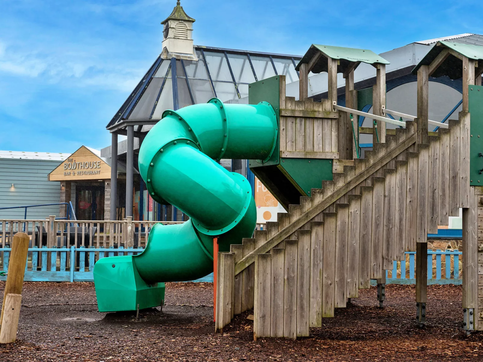 Phoenix Retreat-Outside