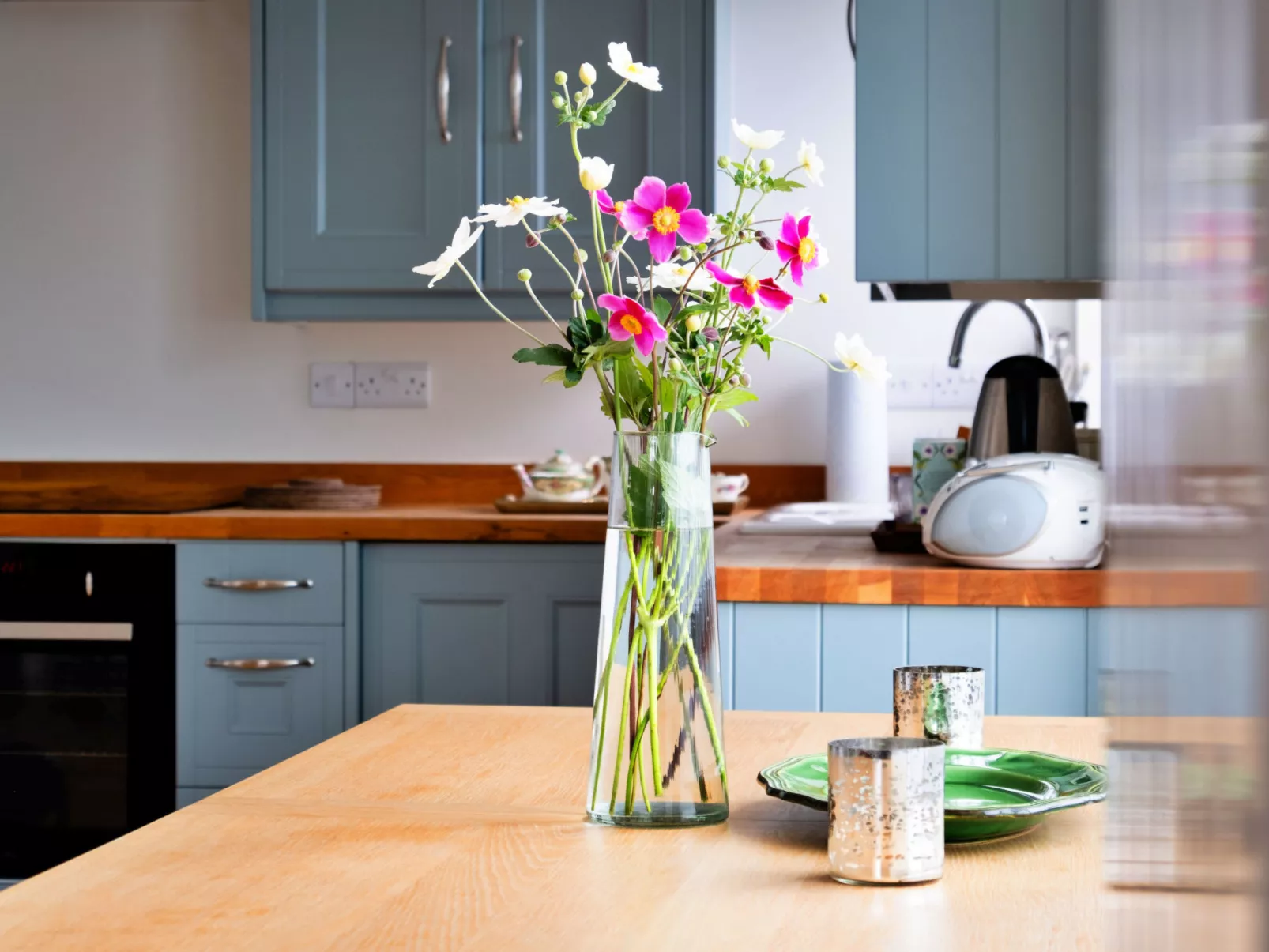 Coach House Wellbeing Retreat-Dedans