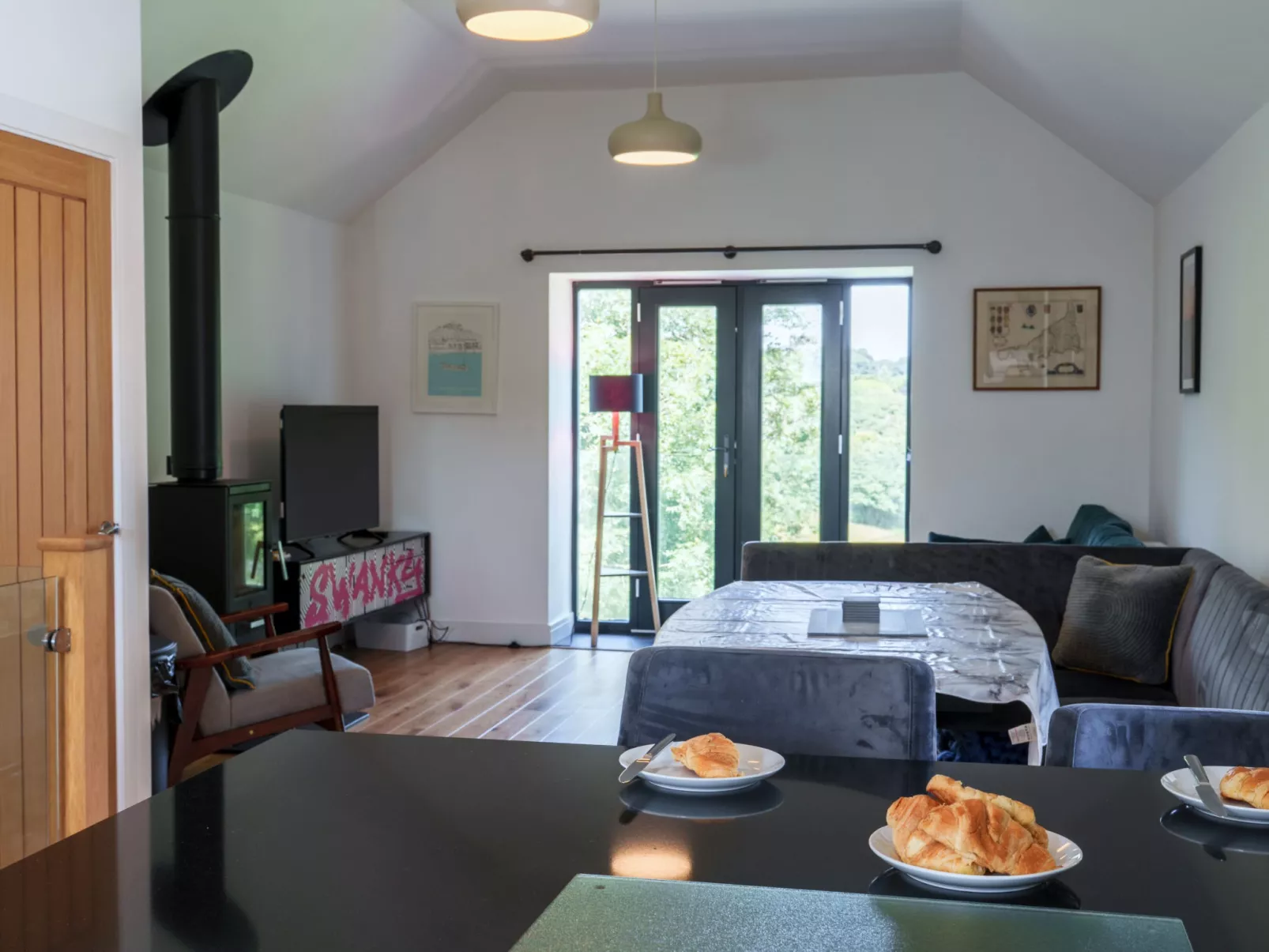 Wiggle Barn, Kingsand-Dedans