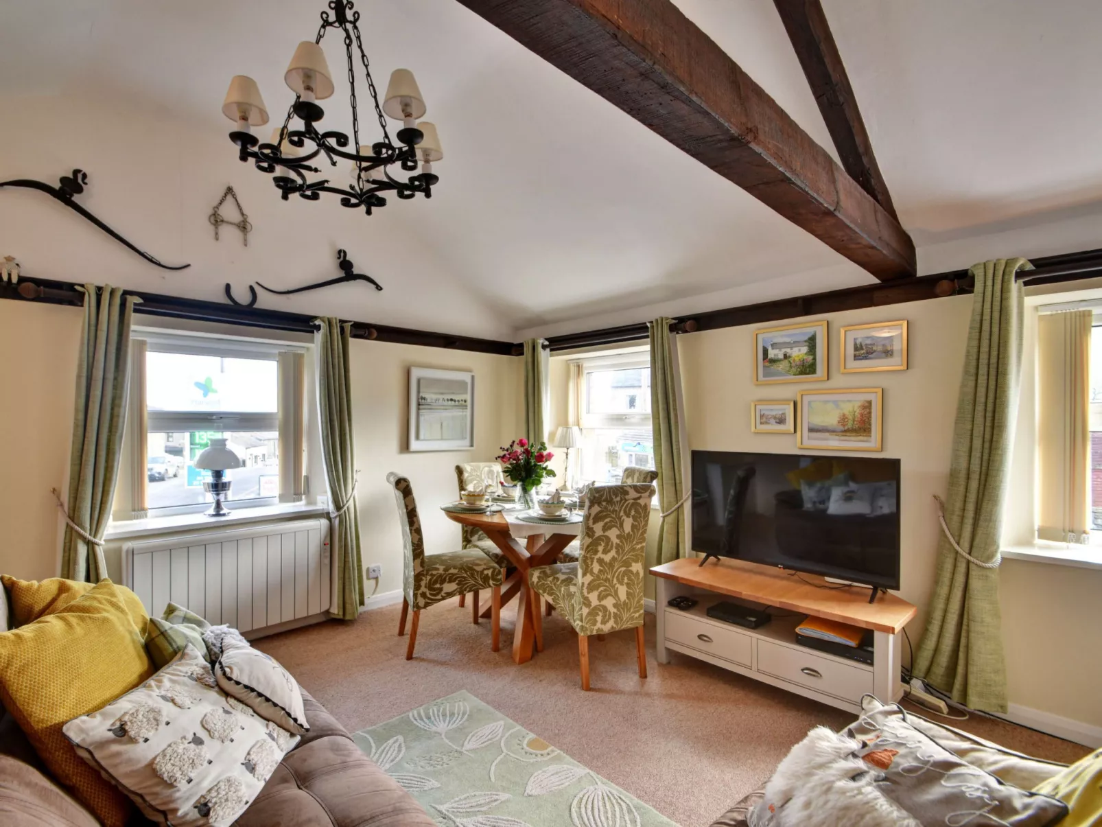 Dales Barn Top-Inside