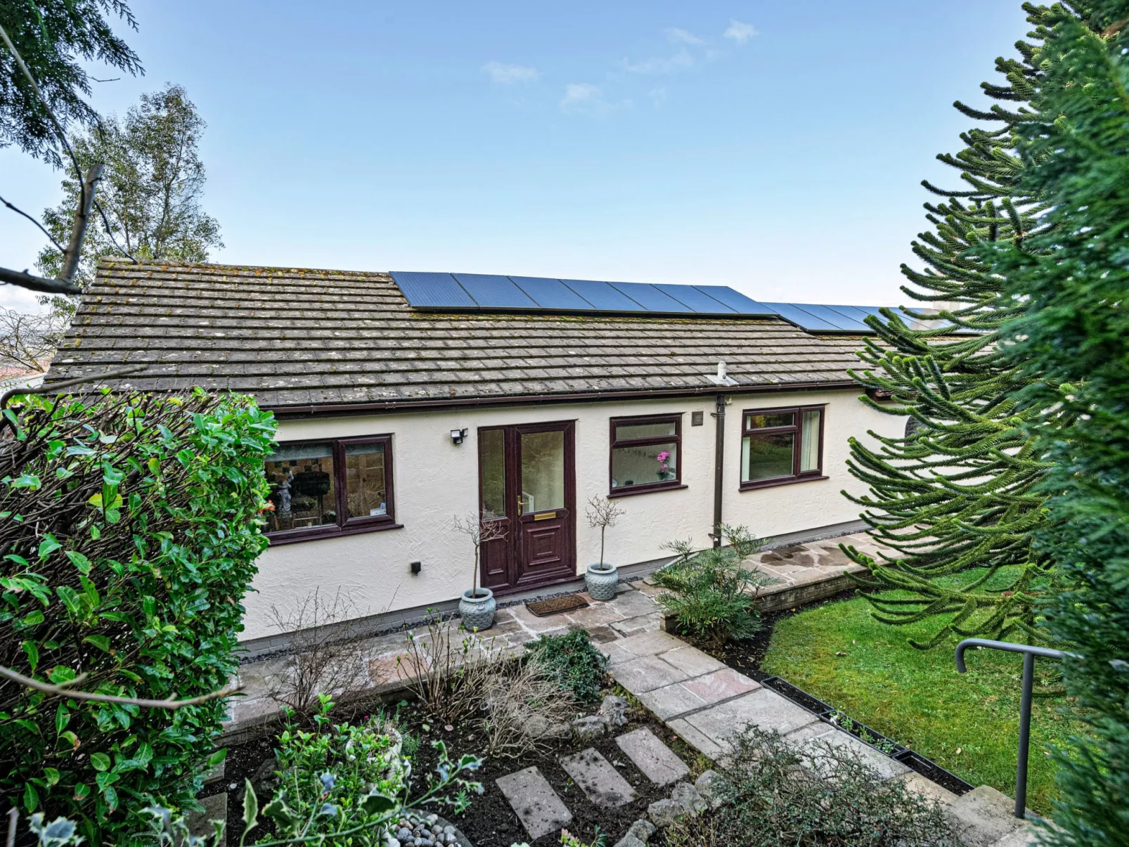 Cesail Y Mynydd-Dehors