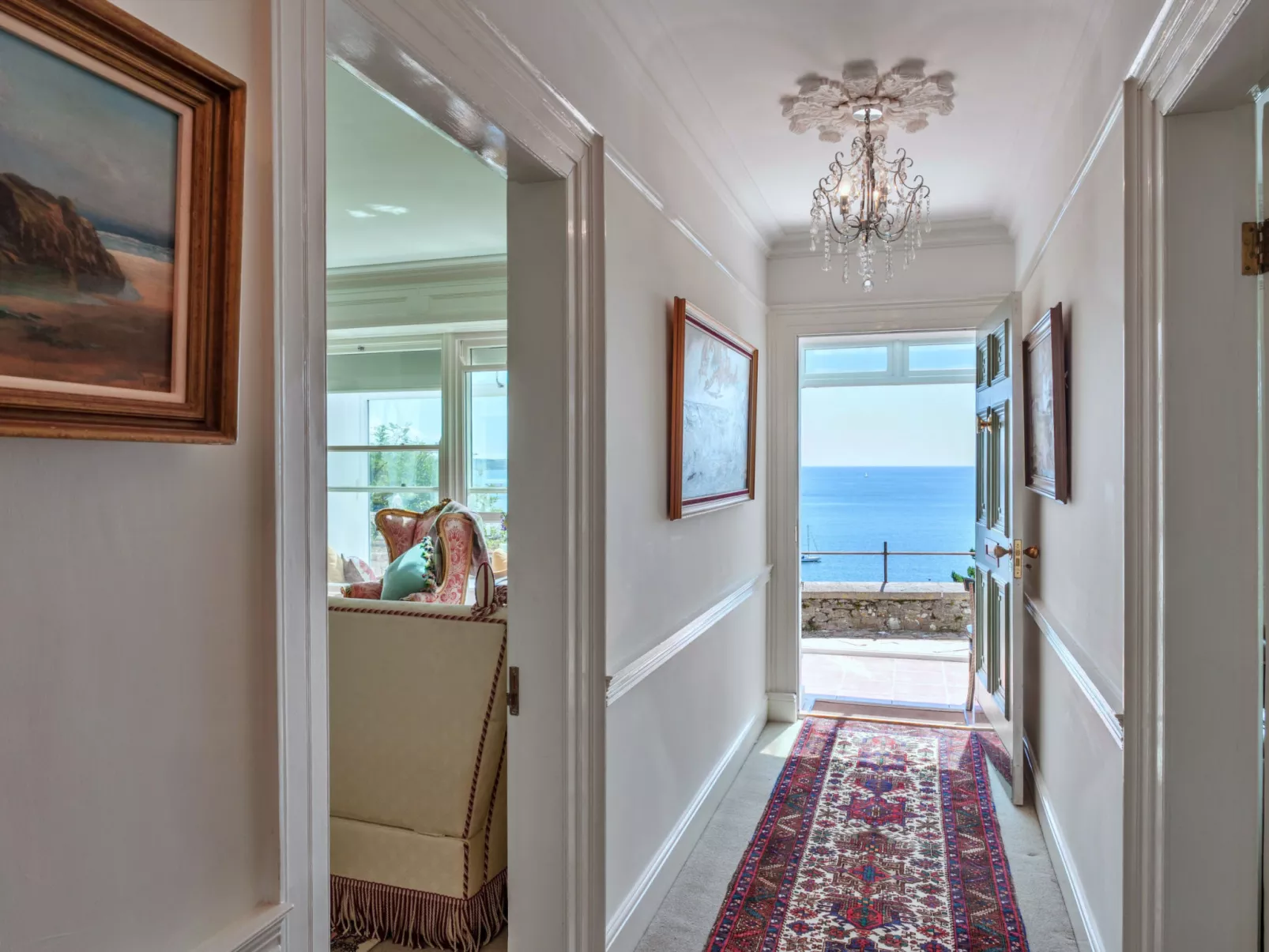 Penley Villa-Drinnen