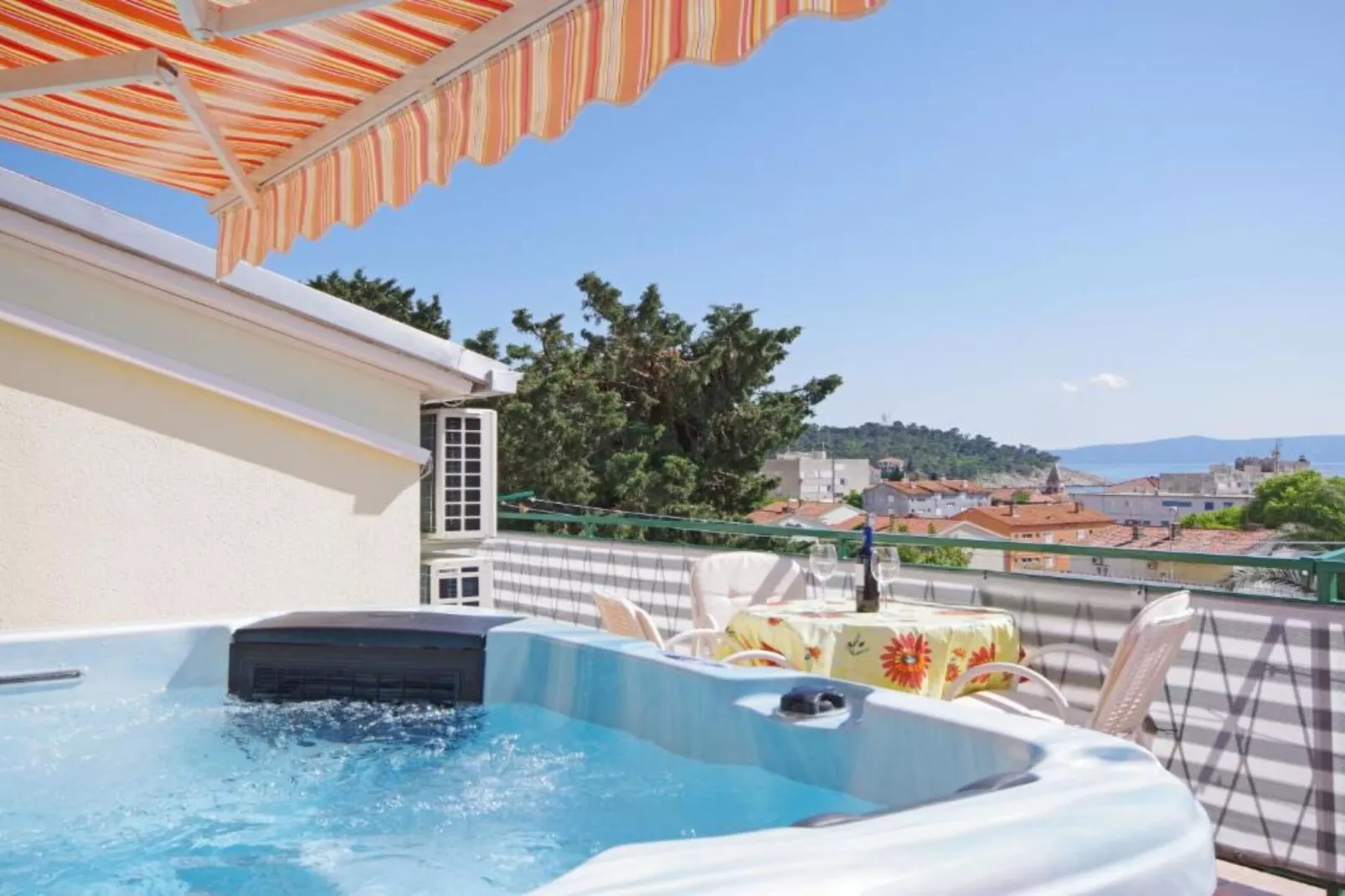 Apartments Ribarević - Three Bedroom Apartment With Terrace and Sea View-Schwimmbad