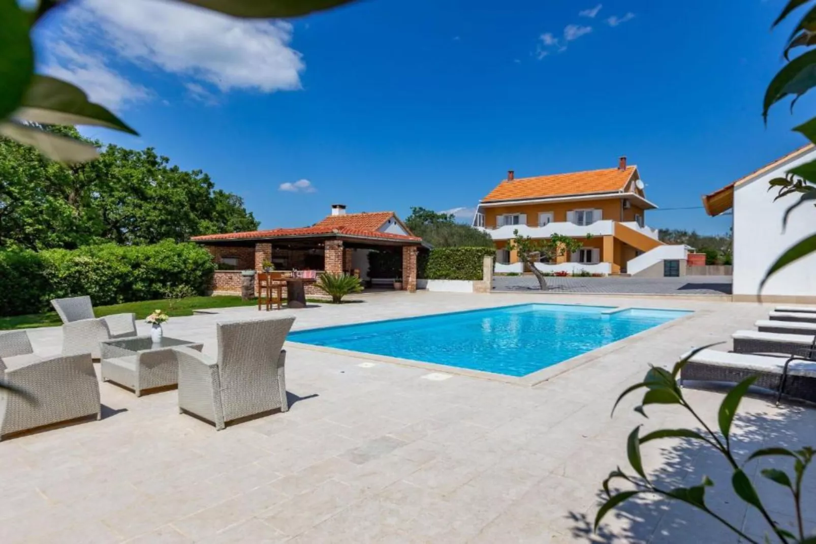 Peaceful Murvica Villa Pool, Garden, and Modern Comfort - Two Bedroom Holiday Home with Private Pool-Piscine