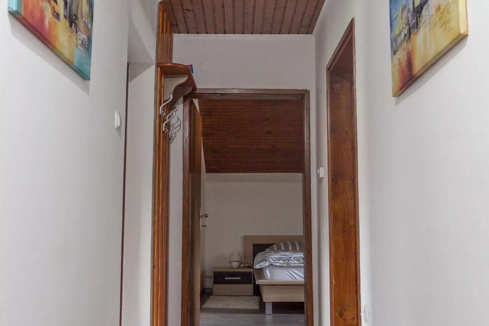 Cozy Holiday Home with Garden, BBQ, and Outdoor Dining Area in Rečica ob Savinji - Two Bedroom Apartment-Innenbereich