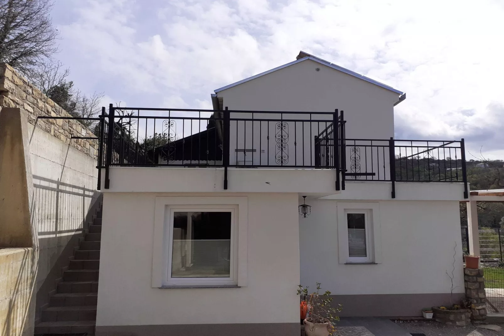 Secluded Authentic Apartment with Terrace - Studio Apartment with Terrace-Im Freien