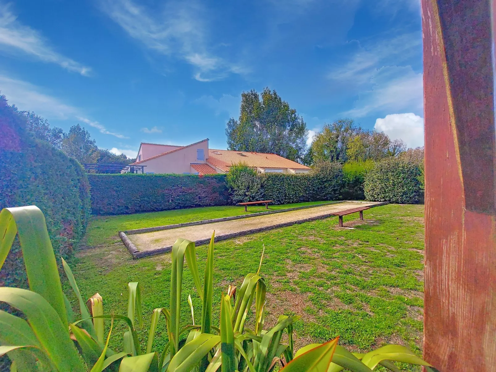 Les Charmilles-Draußen