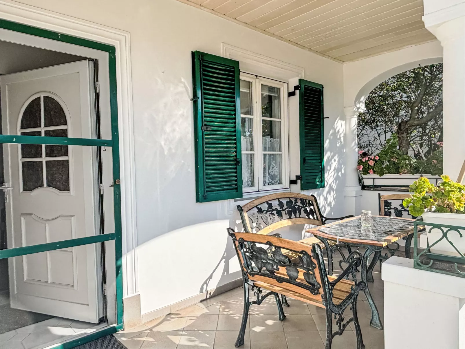 Großmutters Ferienhaus-Draußen