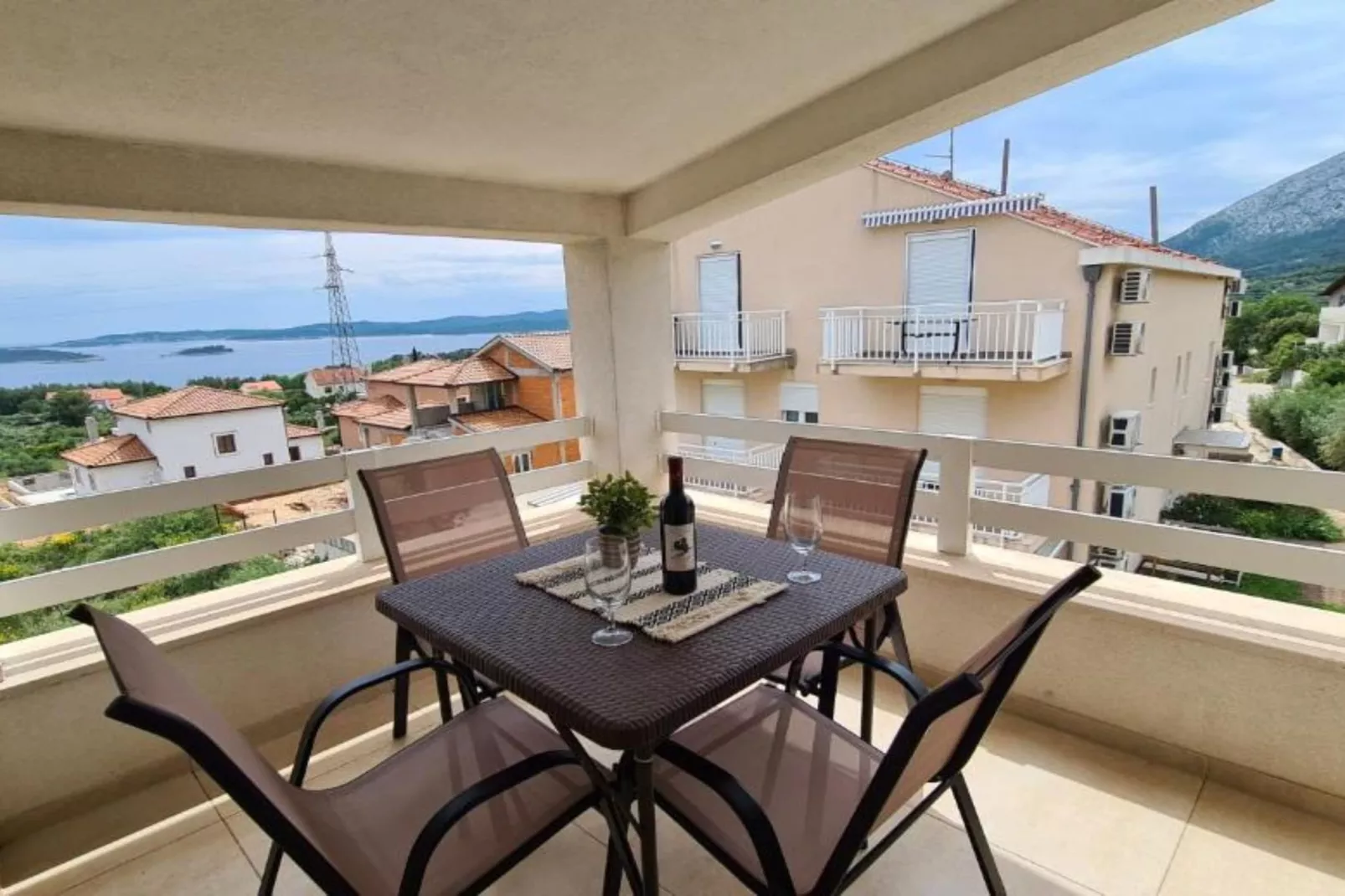 Apartment with One Bathroom-Terrace balcony