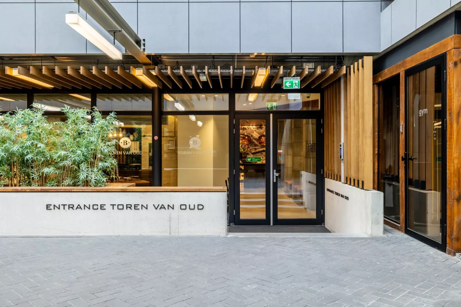 Toren van Oud 4-Facilities