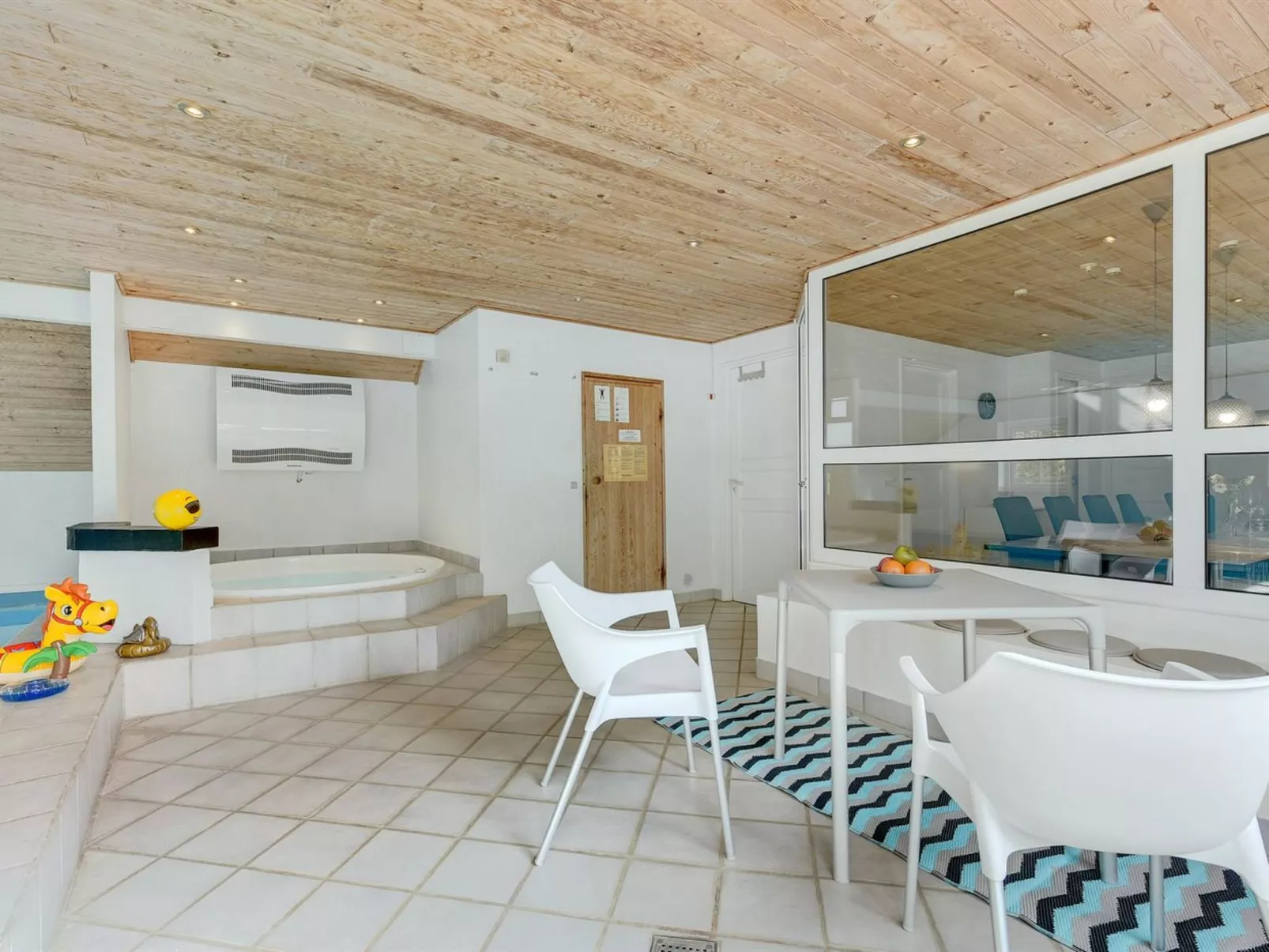 "Alvina" - 3.2km from the sea-Inside